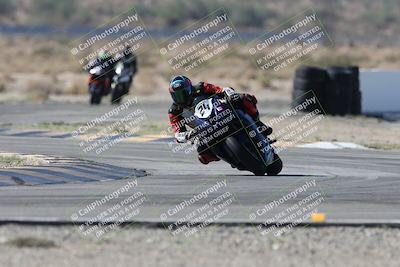 media/Oct-05-2025-CVMA (Sun) [[beeef4f201]]/Race 2-Supersport Middleweight/